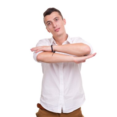 Beyaz arka plan üzerinde izole düşünen adam. Portre portre rahat genç dalgın işadamı