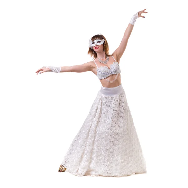 Farsangi táncos lány tánc, elszigetelt fehér maszkot visel — Stock Fotó