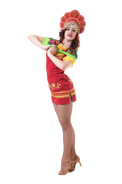 Mujer joven con trajes folclóricos bailando. Aislado en blanco en longitud completa con copyspace —  Fotos de Stock