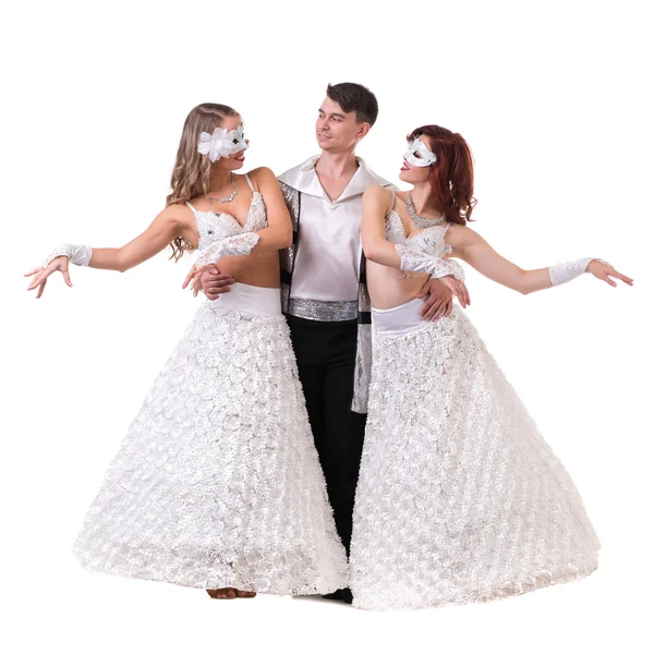 Tres bailarines de carnaval con una máscara bailando, aislados en blanco —  Fotos de Stock