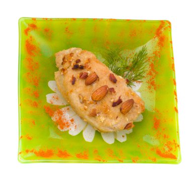 Taze pişmiş çerezleri beyaz izole