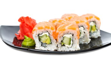 Beyaz geleneksel taze Japon suşi rulo