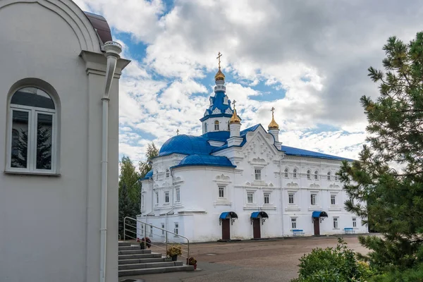 Cathédrale de l'Assomption de la Très Sainte Théotokos à Kazan, Russie. — Photo