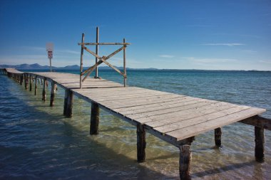 Mallorca, İspanya 'daki tekneler için Akdeniz küçük köprüsü