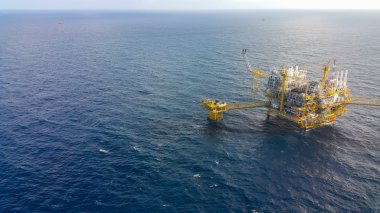 Üretim petrol ve gaz, petrol ve gaz endüstrisi ve sert iş için offshore inşaat platform, üretim platformu ve işlemi manuel ve otomatik işlev tarafından işlem.