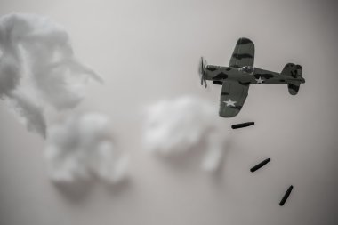 Hava Kuvvetleri'nin şehir adını dünya savaşında Atom bombası açılan uçak Müttefik Kuvvetler düşmanı öldürmek için gelen düşman bombardımanı.