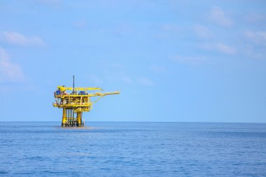 Üretim petrol ve gaz, petrol ve gaz endüstrisi ve sıkı çalışma, manuel ve otomatik işlevi, petrol ve teçhizat sanayi ve işletme tarafından üretim platformu ve işlem süreci için offshore inşaat platformu.