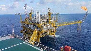 Üretim petrol ve gaz, petrol ve gaz endüstrisi ve sıkı çalışma, manuel ve otomatik işlevi, petrol ve teçhizat sanayi ve işletme tarafından üretim platformu ve işlem süreci için offshore inşaat platformu