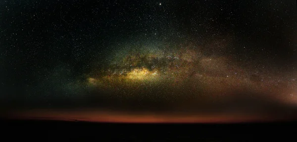 Vintergatans galax bakgrund, natthimlen med Vintergatan bakgrund, astronomi vetenskap och vackra Vintergatan, astronomi bakgrund för presentationsdokument, Vintergatan galax concept.space tid. — Stockfoto
