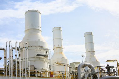 Üretim petrol ve gaz, petrol ve gaz endüstrisi ve sıkı çalışma, manuel ve otomatik işlevi, petrol ve teçhizat sanayi ve işletme tarafından üretim platformu ve işlem süreci için offshore inşaat platformu.