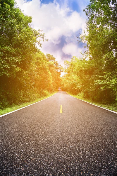 Country road between district to the city, Journey way of traveller to the nature, Road in the mountain and the forest for travel to someplace, Highland road or asphalt road in the forest and no car. — Stock Photo, Image