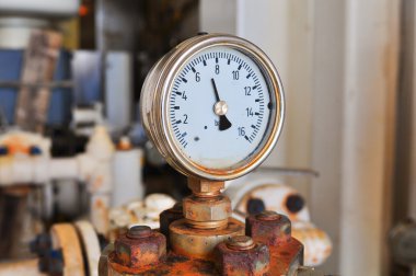 Sistem içinde basınç durumu izlemek için basınç göstergesi basınç göstergesi, basınç sistemi, petrol ve gaz işleminin ölçmek için kullanılan