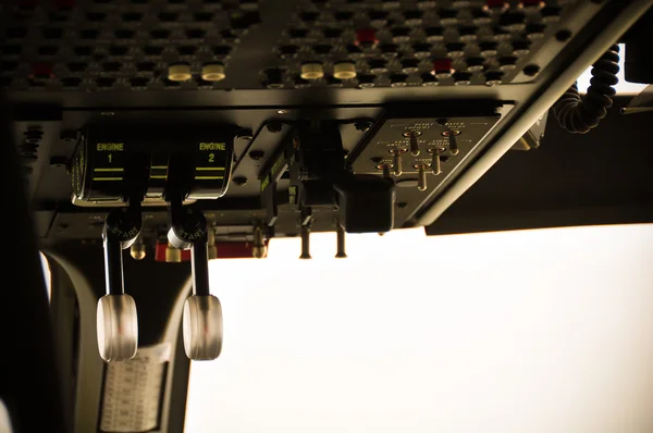 The pilots control panel inside a passenger airplane, Control panel of airplane. — Stock Photo, Image