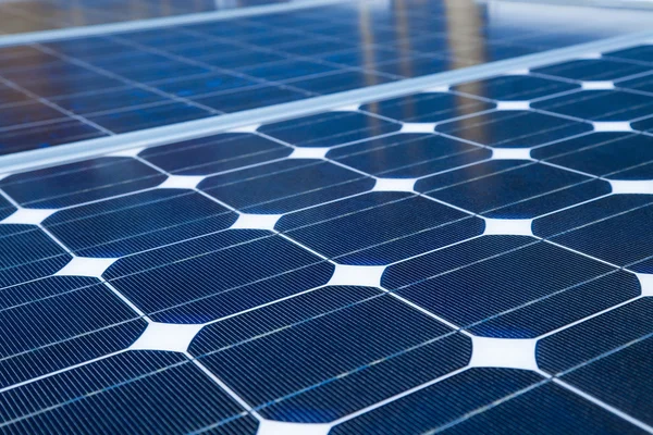 Solar cell generated electrical power by sun light, Closeup of blue photovoltaic solar panels, Green energy for safe world. — Stock Photo, Image