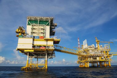 Üretim petrol ve gaz, petrol ve gaz endüstrisi ve sert iş için offshore inşaat platform, üretim platformu ve işlemi manuel ve otomatik işlev tarafından işlem.
