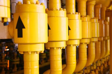 Üretim petrol ve gaz, petrol ve gaz endüstrisi ve sıkı çalışma, manuel ve otomatik işlevi, petrol ve teçhizat sanayi ve işletme tarafından üretim platformu ve işlem süreci için offshore inşaat platformu.