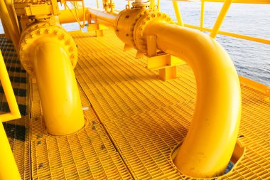 Üretim petrol ve gaz, petrol ve gaz endüstrisi ve sıkı çalışma, manuel ve otomatik işlevi, petrol ve teçhizat sanayi ve işletme tarafından üretim platformu ve işlem süreci için offshore inşaat platformu.