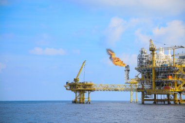 Üretim petrol ve gaz, petrol ve gaz endüstrisi ve sert iş için offshore inşaat platform, üretim platformu ve işlemi manuel ve otomatik işlev tarafından işlem.