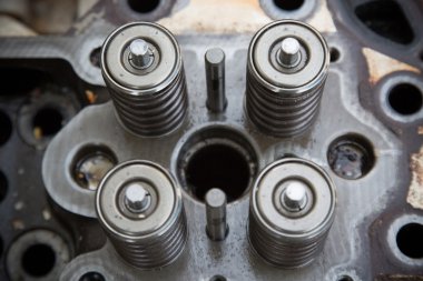bir araç motoru, motor egzoz Vana ve alımı model Vana, Bahar Vana motoru ve oto yedek parça, işten zarar makine parçaları.