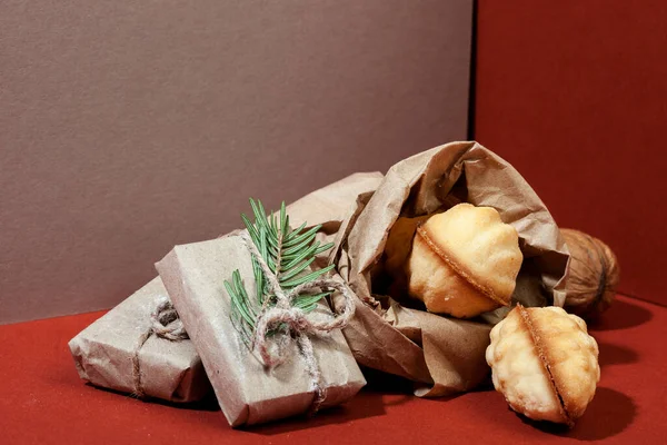 Deliciosas Galletas Sándwich Shortbread Forma Nuez Rellenas Leche Condensada Dulce — Foto de Stock