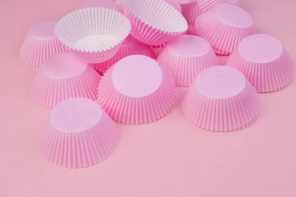 Πολύχρωμο Ζεστό Ροζ Χάρτινα Φλιτζάνια Για Ψήσιμο Muffins Muffins Ροζ — Φωτογραφία Αρχείου