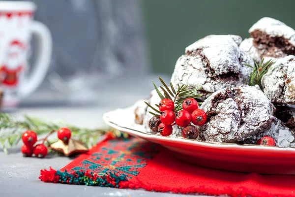 Chocoladekoekjes Zelfgemaakte Chocolade Crinkles Koekjes Poedersuiker — Stockfoto