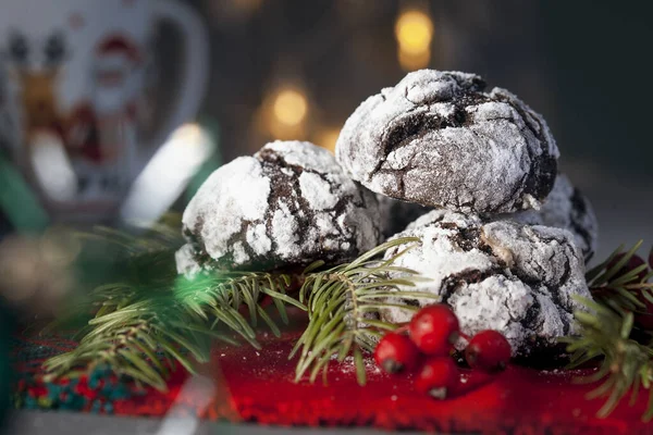 Chocoladekoekjes Zelfgemaakte Chocolade Crinkles Koekjes Poedersuiker — Stockfoto