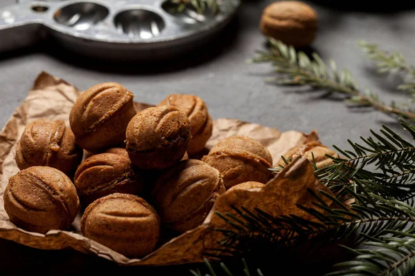 Cookies Form Nuts Condensed Milk Background Christmas Tree Christmas Treat — Stock Photo, Image