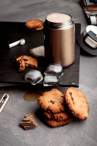 Galletas Con Arándanos Sobre Fondo Piedra Negra — Foto de Stock