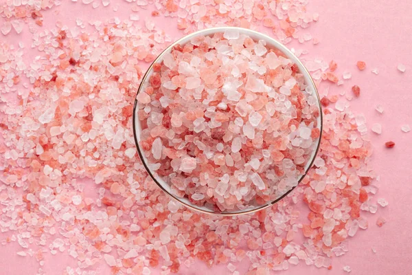 Crystalline Pink Salt Bowl Pink Background Himalayan Pink Salt — Stock Photo, Image