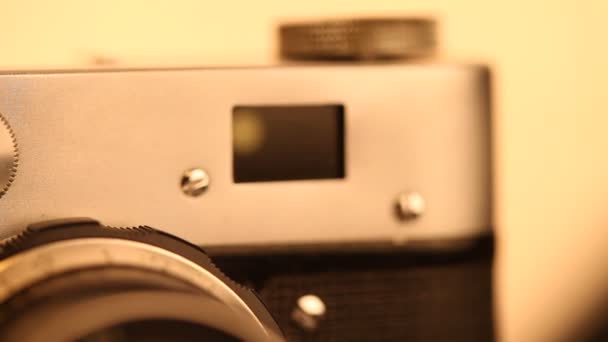 Старая кинокамера — стоковое видео