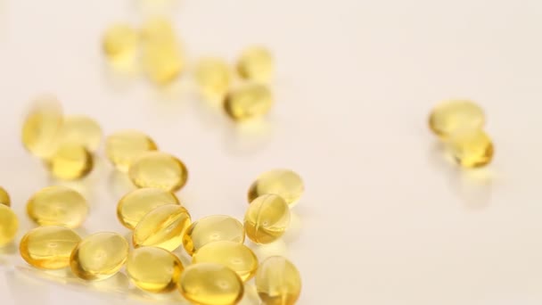 Κάψουλες ιχθυελαίου Omega-3 — Αρχείο Βίντεο