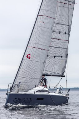 Kiev, Ukrayna - 26 Nisan 2016: Traning yat Oceantech L30 en yeni modeli