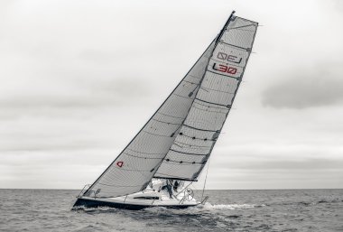 Kiev, Ukrayna - 26 Nisan 2016: Traning yat Oceantech L30 en yeni modeli