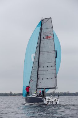 Kiev, Ukrayna - 26 Nisan 2016: Traning yat Oceantech L30 en yeni modeli