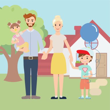 Genç mutlu aile dışında güzel yeni evin önünde