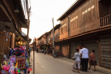 Chiang Khan'ın yürüyüş sokak