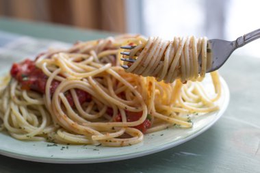 Spagetti domates sosu