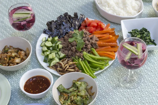 Корейский ужин в Бибимбапе — стоковое фото