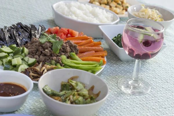 Kore Bibimbap akşam yemeği — Stok fotoğraf