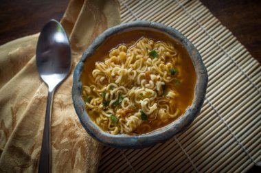 Kore baharatlı Ramen