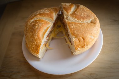 Sosis yumurtalı sandviç