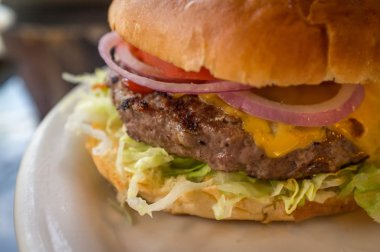 Çizburger patates turşu