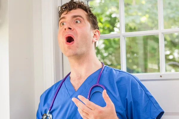 Manliga sjuksköterska stetoskop — Stockfoto