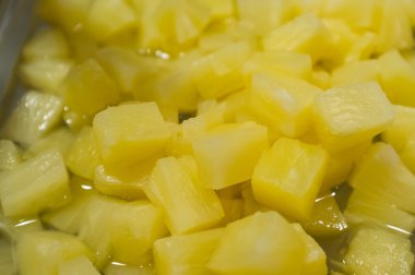 Kuşbaşı doğranmış ananas