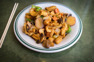 Çin Kung Pao tavuğu