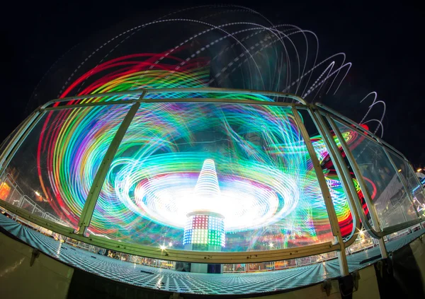 Parque de diversões Light Blurs — Fotografia de Stock