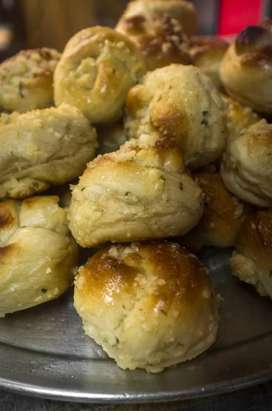 Fresh Garlic Knots — Stock Photo, Image