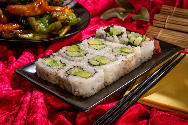 Chinese Cuisine Szechuan Shrimp Vegetables Cucumber Avocado Sushi Roll — Stock Photo, Image
