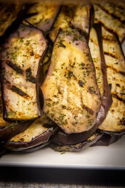 Grilled Italiaanse Aubergine Tentoongesteld Lokale Delicatessenmarkt — Stockfoto